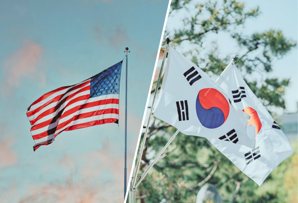 Po lewej stronie flaga Stanów Zjednoczonych, a po prawie dwie flagi Korei Południowej/The flag of the United States on the left, and almost two flags of South Korea