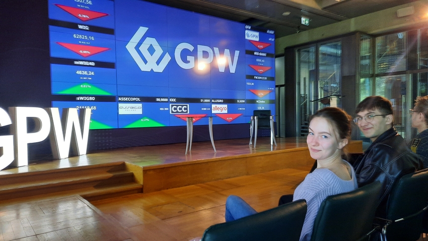 Członkowie SKN Stratolog na GPW