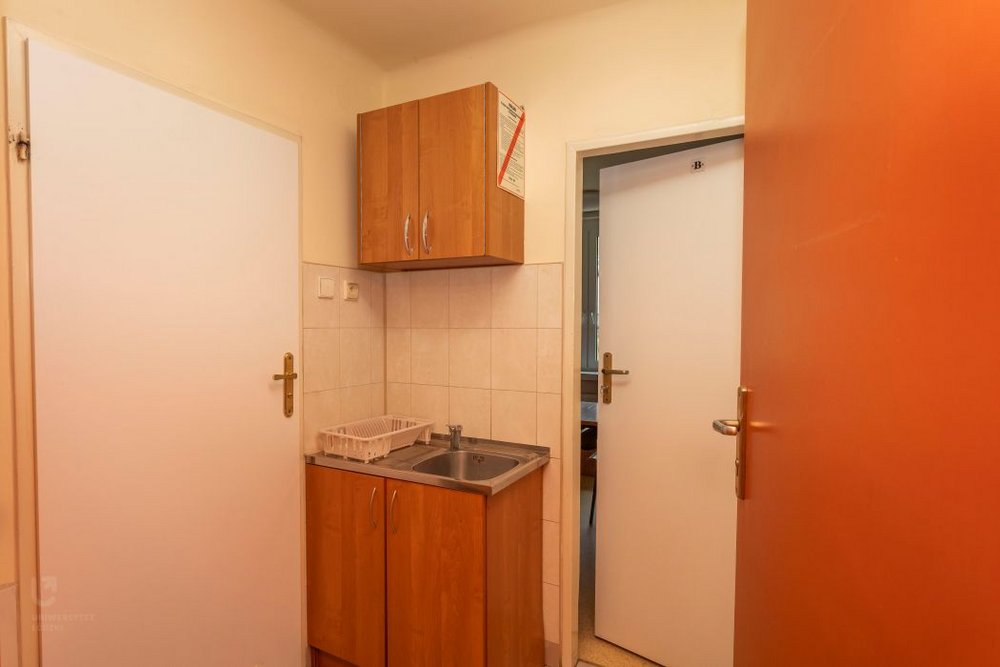 aneks kuchenny w pokoju w domu studenta nr 11